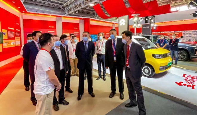 上汽通用五菱累计销量超176万辆 同比增长13.5%