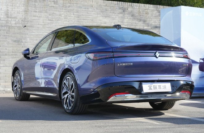 宝骏享境智能泊车体验 首搭灵眸智驾3.0