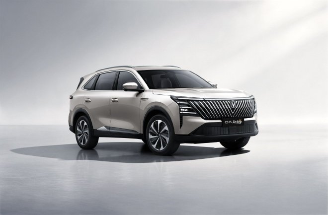 长安第四代逸动/CS75PLUS蓝鲸超擎上市交付 抢购价7.99万起