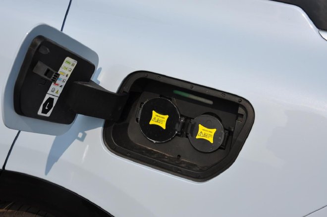 试驾新岚图FREE 外观换新+百度Apollo赋能