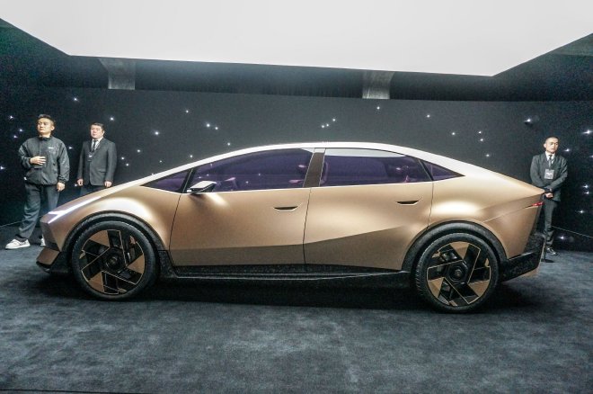 艾尼氪正式进入中国 全球首发两款新能源概念车