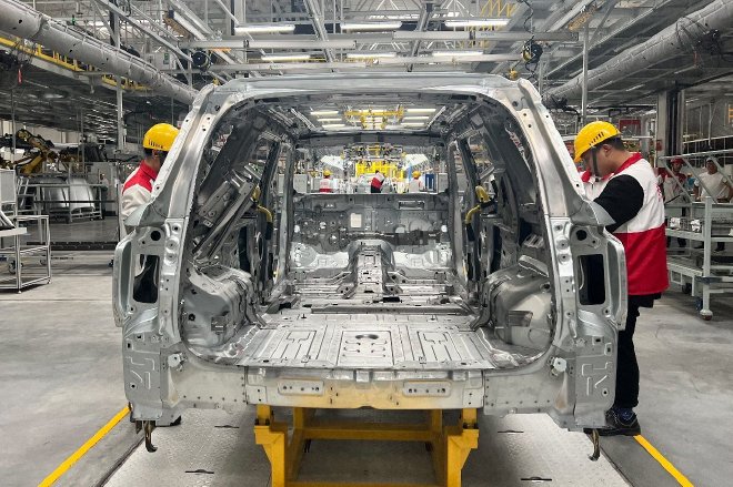 经典番号回归 新哈弗H5首批量产车下线