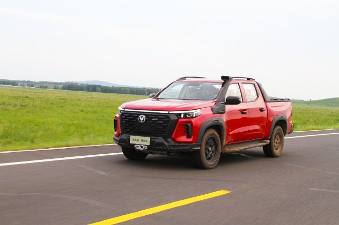 运动型越野皮卡 试驾长安览拓者探索版