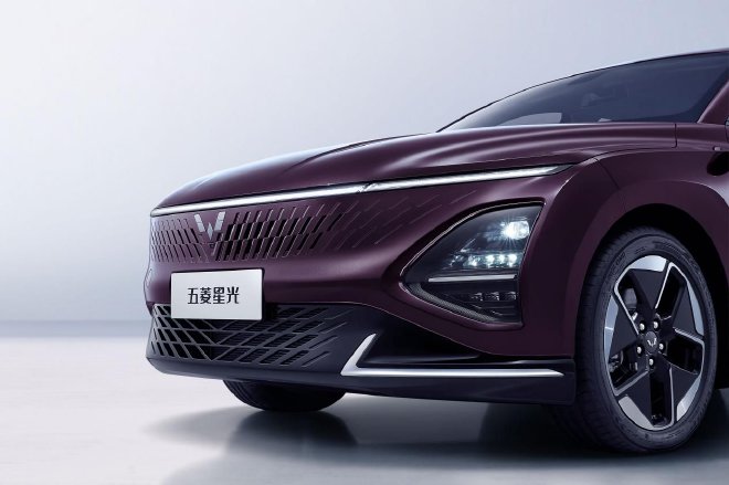 五菱首款轿车星光外观首曝 配6种车身颜色