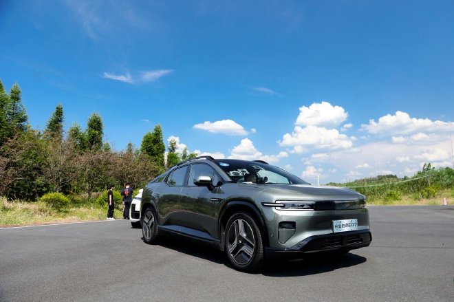 高环最高时速235km/h 长安汽车董事长亲测长安启源E07