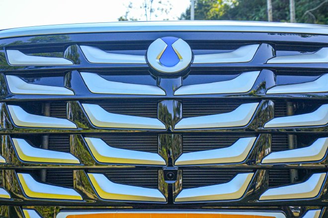 底盘/智驾/座舱等六部分均升级 试驾2025款腾势D9