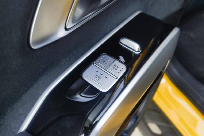 深蓝G318无忧穿越版上市 限时焕新价15.29万起