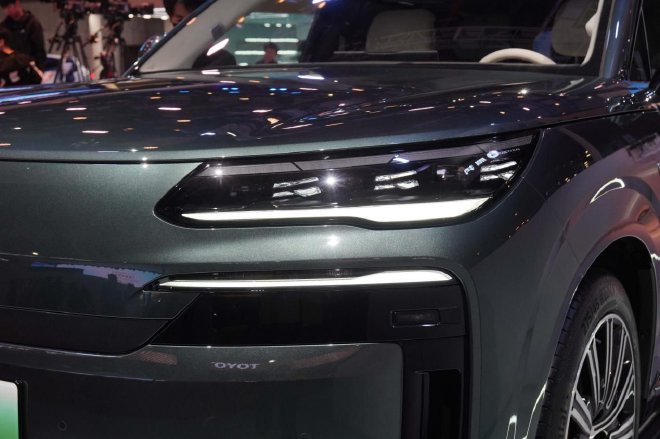 2025上海车展:科技旗舰SUV 腾势N9亮相