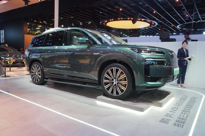 2025上海车展:科技旗舰SUV 腾势N9亮相