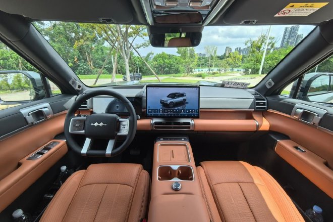 插混大五座SUV的全能选手 试驾方程豹钛7