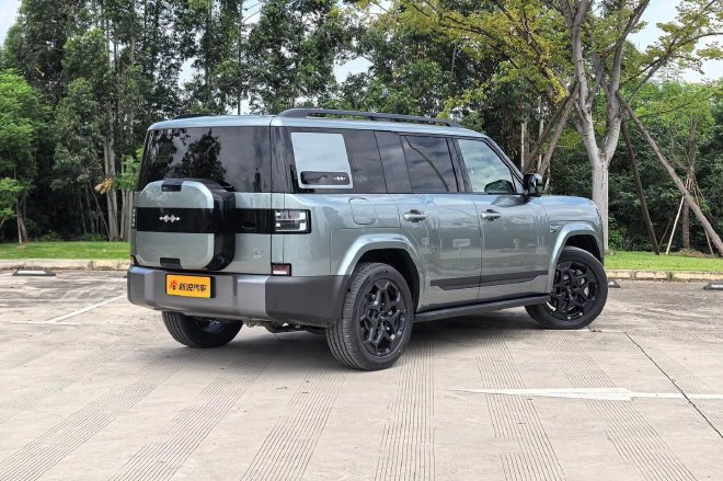 插混大五座SUV的全能选手 试驾方程豹钛7