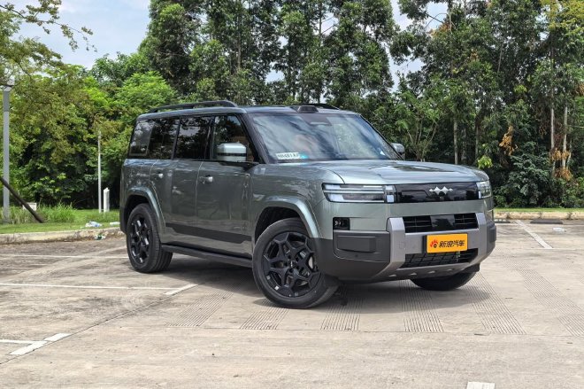 插混大五座SUV的全能选手 试驾方程豹钛7