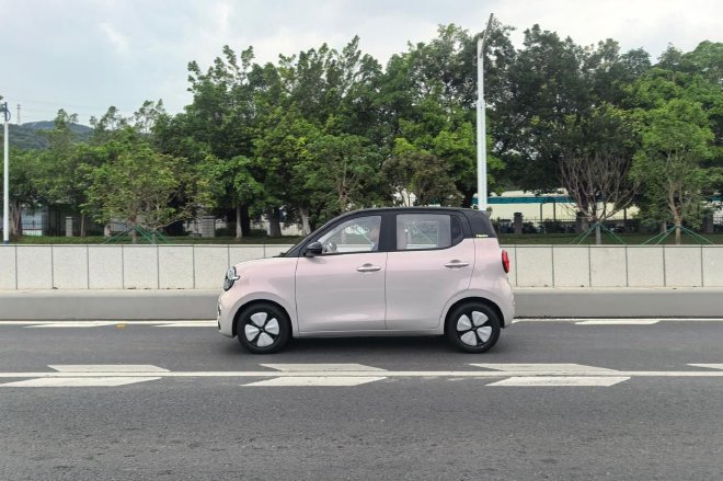 代步神车再进化 试驾第五代宏光MINIEV