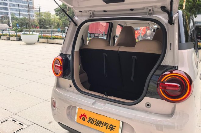 代步神车再进化 试驾第五代宏光MINIEV