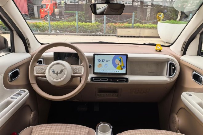 代步神车再进化 试驾第五代宏光MINIEV