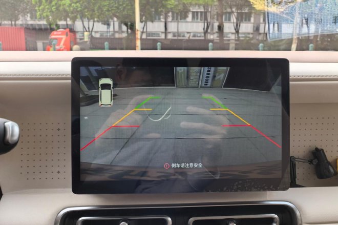 代步神车再进化 试驾第五代宏光MINIEV