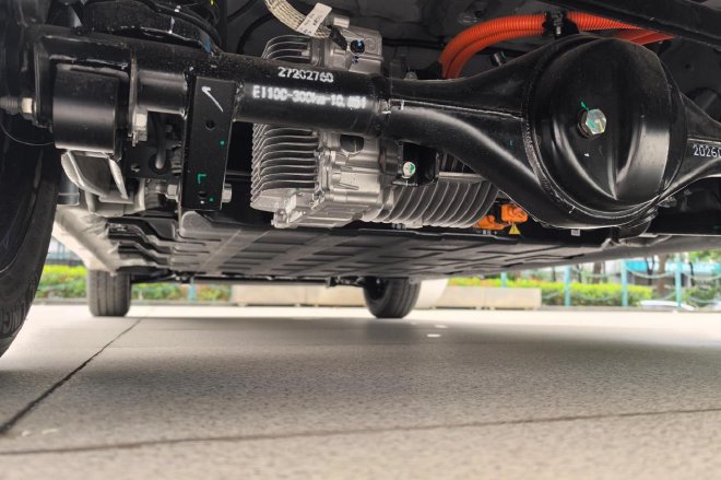 代步神车再进化 试驾第五代宏光MINIEV