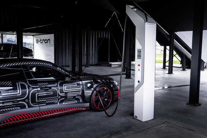 奥迪RS E-Tron GT或搭载710马力三电机 最早2022年发布