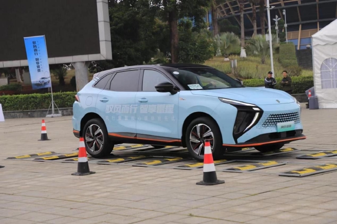 试驾东风风行雷霆 它能找准自己的市场定位吗?