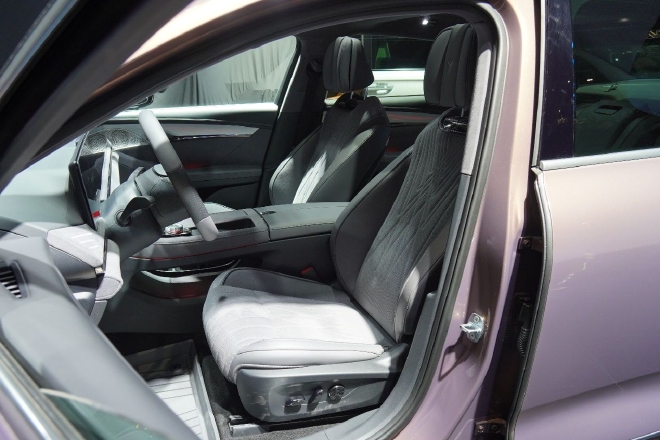 2023上海车展探馆:岚图携多款新车亮相 追光将正式上市