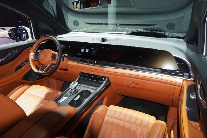 2023上海车展探馆:岚图携多款新车亮相 追光将正式上市