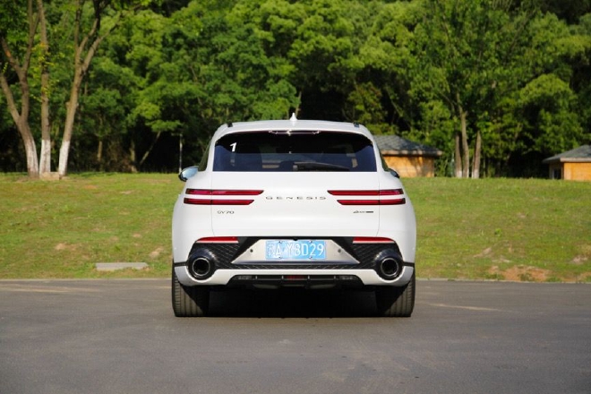 诠释运动与豪华 试驾捷尼赛思GV70燃油版