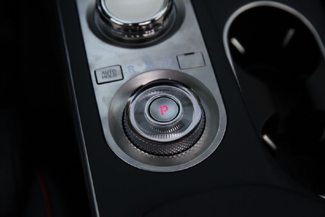 诠释运动与豪华 试驾捷尼赛思GV70燃油版