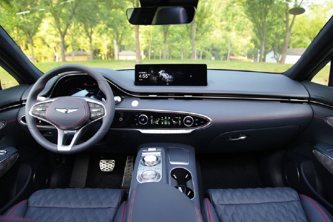 诠释运动与豪华 试驾捷尼赛思GV70燃油版