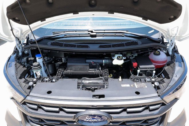 售价15.38万起 江铃福特全顺T8正式上市