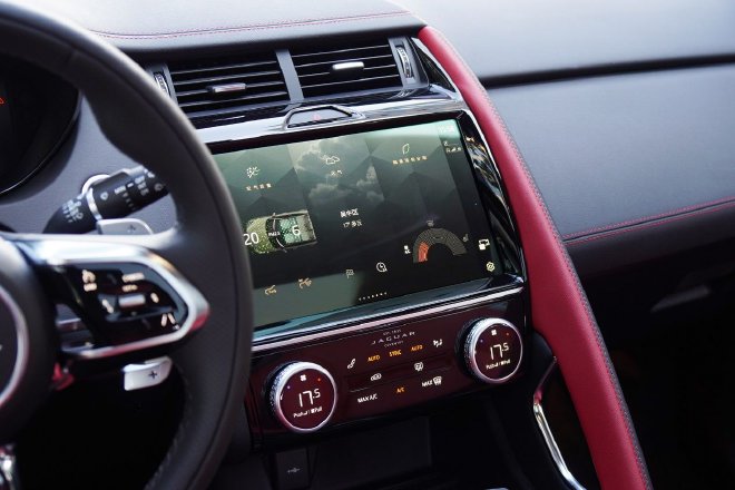 有颜值更运动 试驾全新捷豹E-PACE