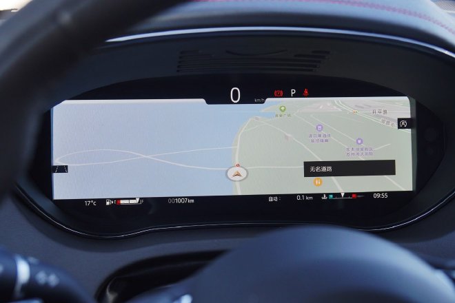 有颜值更运动 试驾全新捷豹E-PACE