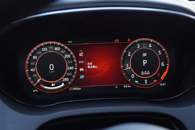 有颜值更运动 试驾全新捷豹E-PACE