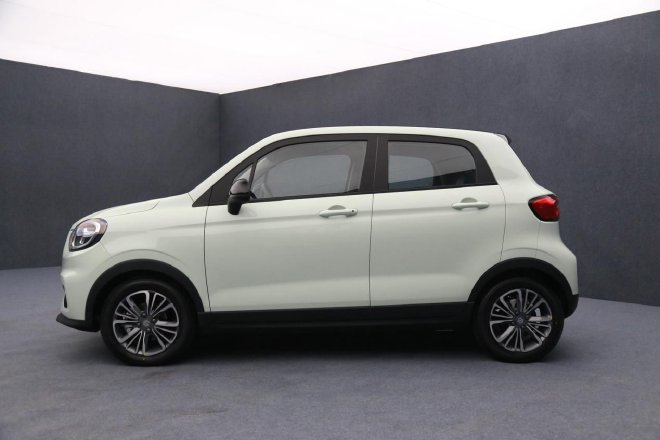 新技术新红利 实拍零跑全新C10\C11\C01\T03