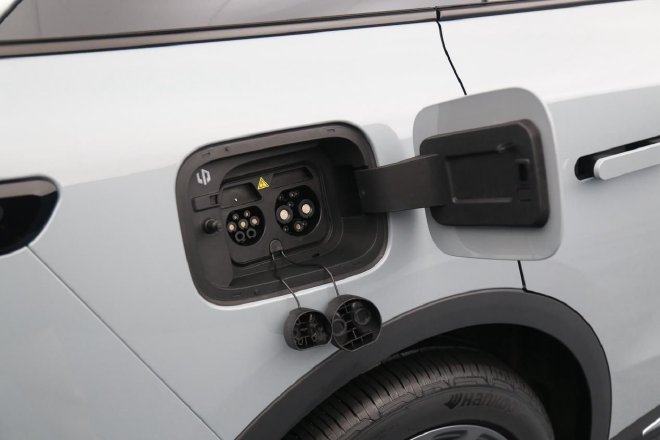 新技术新红利 实拍零跑全新C10\C11\C01\T03