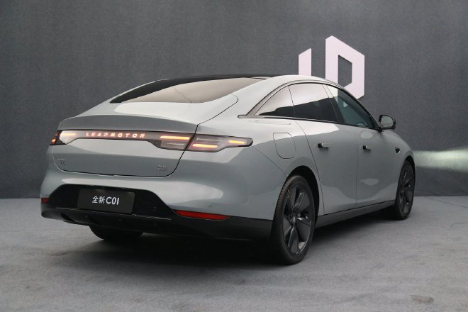 新技术新红利 实拍零跑全新C10\C11\C01\T03