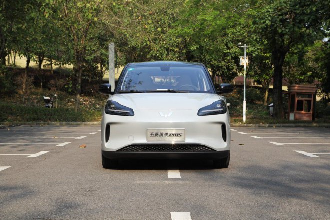 空间够大续航稳 综合试驾五菱缤果PLUS