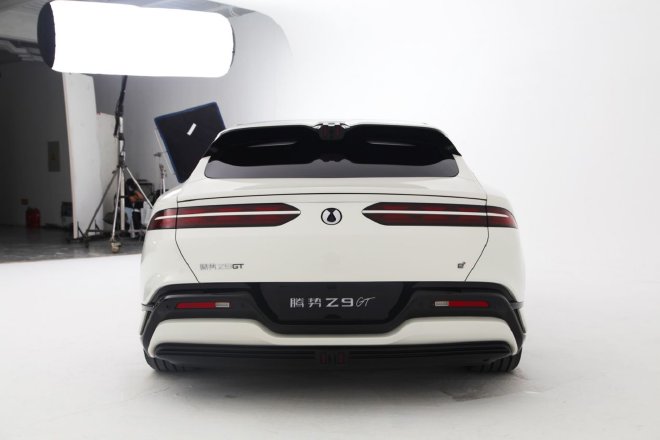主打豪华与性能 静态实拍腾势Z9GT