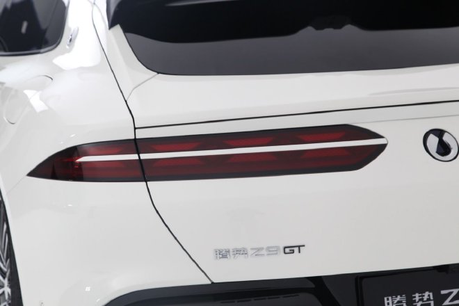 主打豪华与性能 静态实拍腾势Z9GT