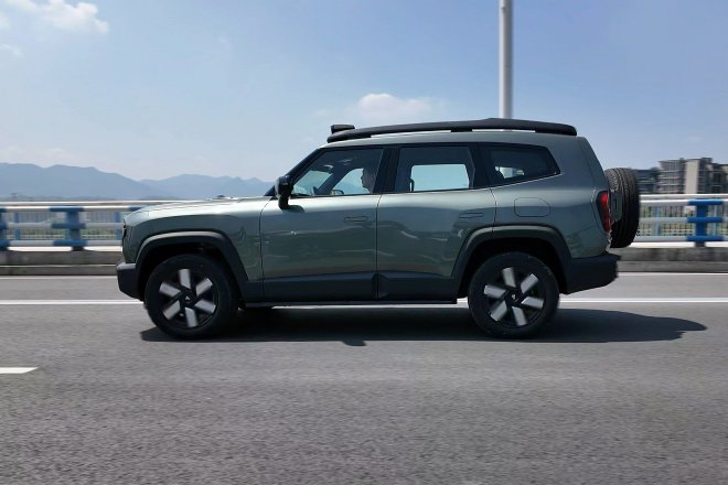 增程也可以很硬派!抢先试驾深蓝G318