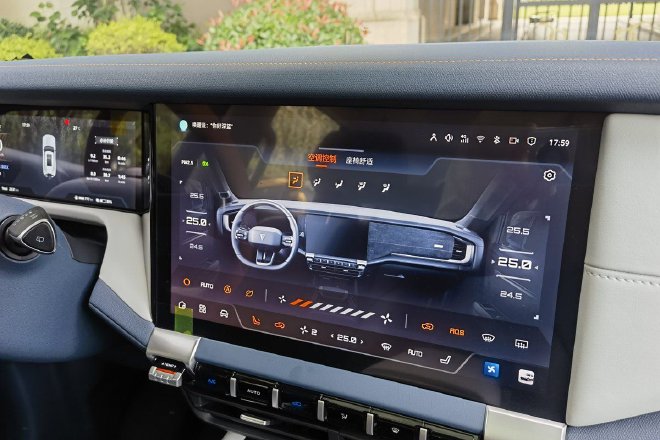 增程也可以很硬派!抢先试驾深蓝G318