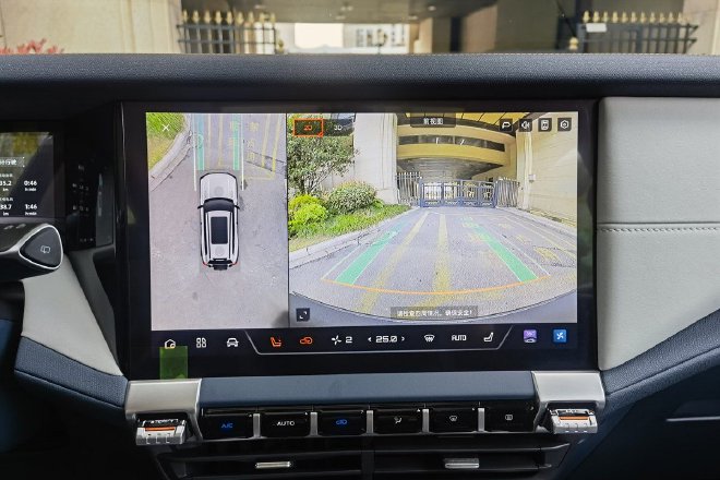 增程也可以很硬派!抢先试驾深蓝G318