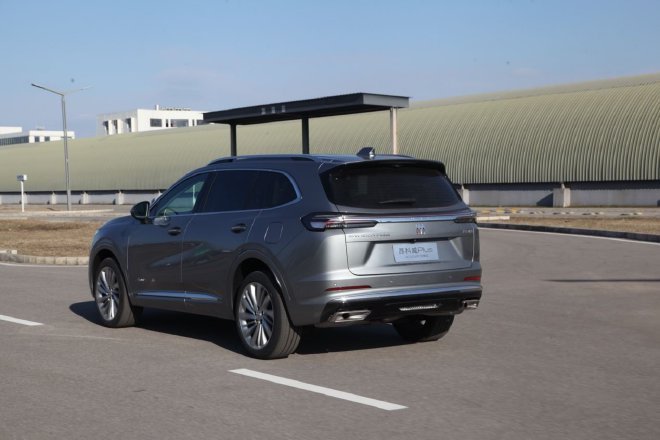 入门即满配 试驾昂科威Plus艾维亚等车型