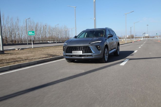 入门即满配 试驾昂科威Plus艾维亚等车型