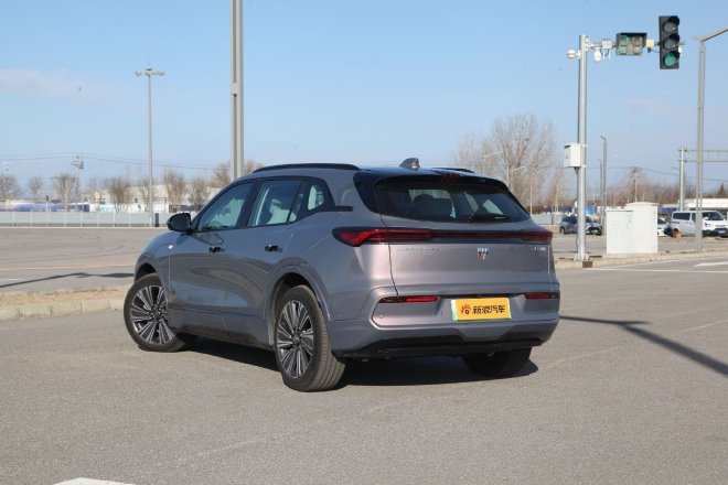 试驾别克E5 感受合资纯电SUV的豪华感