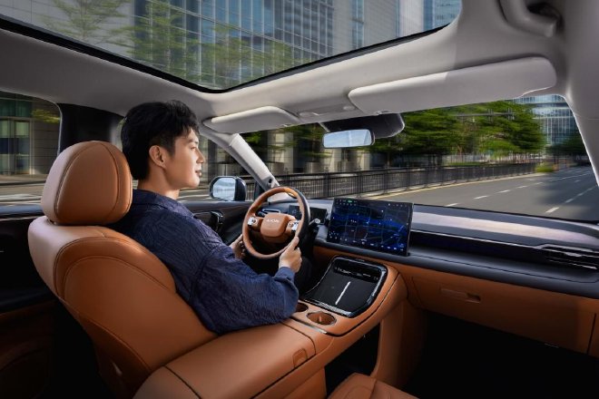 21项优化升级 埃安霸王龙家庭版售10.98万起