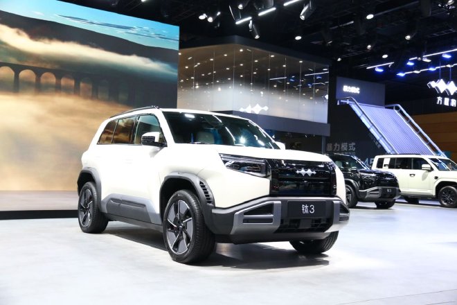 2025成都车展:实拍方程豹钛3星战都市版