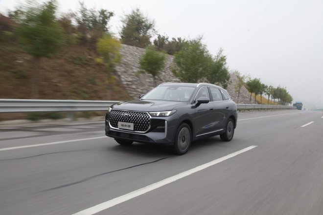 动力够用配置全 试驾奇瑞第五代瑞虎8虎踞版