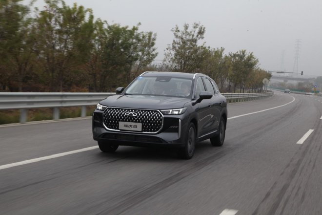 动力够用配置全 试驾奇瑞第五代瑞虎8虎踞版