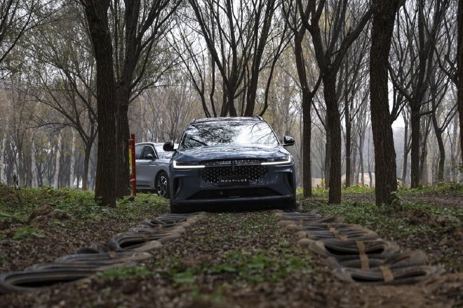 美式豪华大五座 体验林肯航海家