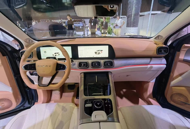 2023上海车展探馆:奇瑞瑞虎9实车